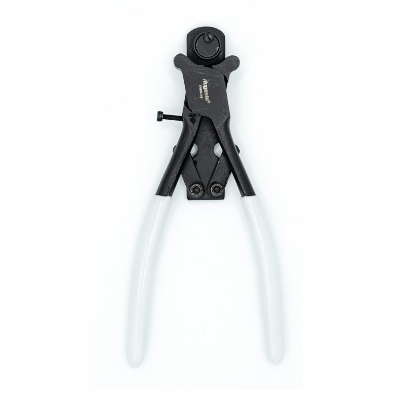 Jewelers Pliers: Ring closing plier