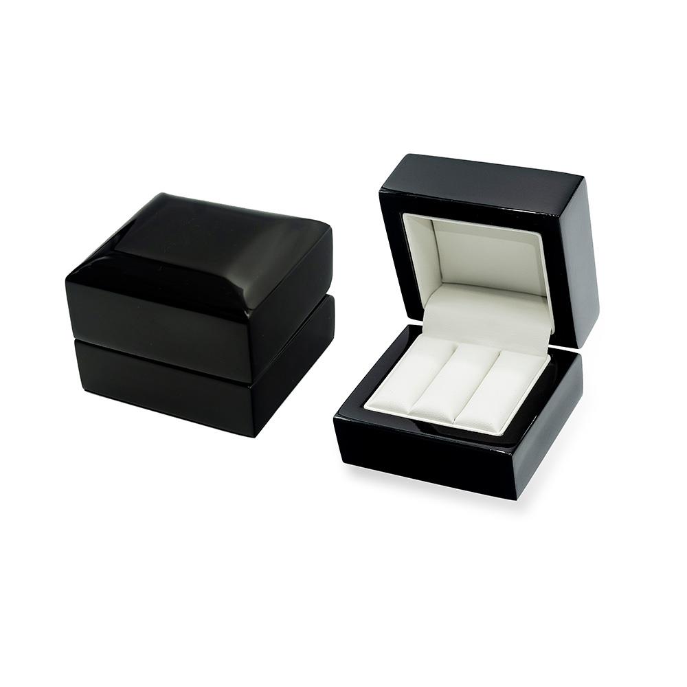 Divers Verpakkingen: Doos voor trouwringen